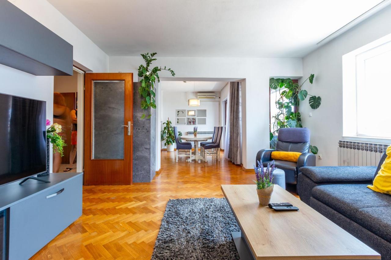זאדאר Katina Apartment With Private Pool מראה חיצוני תמונה